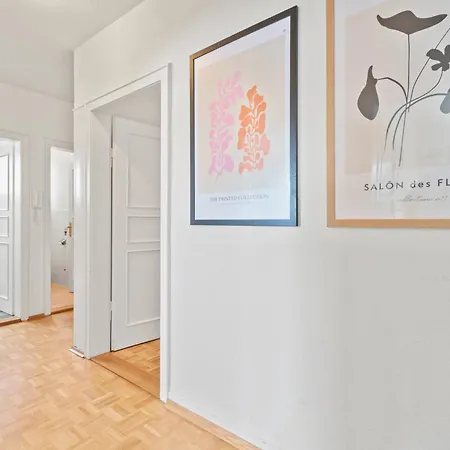 Seewiese Mit Grossem Garten Und Autemberaubenden Alpenpanorama * פרידריכסהאפן