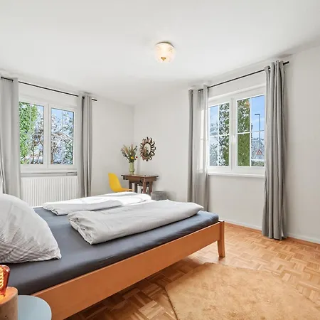 Seewiese Mit Grossem Garten Und Autemberaubenden Alpenpanorama * Friedrichshafen