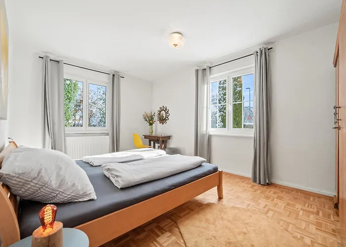 Seewiese Mit Grossem Garten Und Autemberaubenden Alpenpanorama * Friedrichshafen